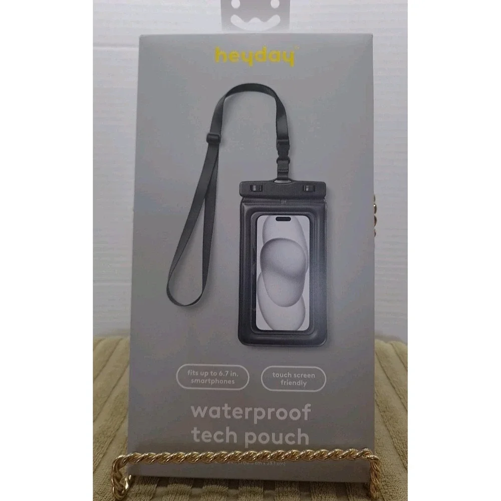 NIB Heyday Waterproof Tech Pouch Black With Lanyard Fits Up‎ To 6.7